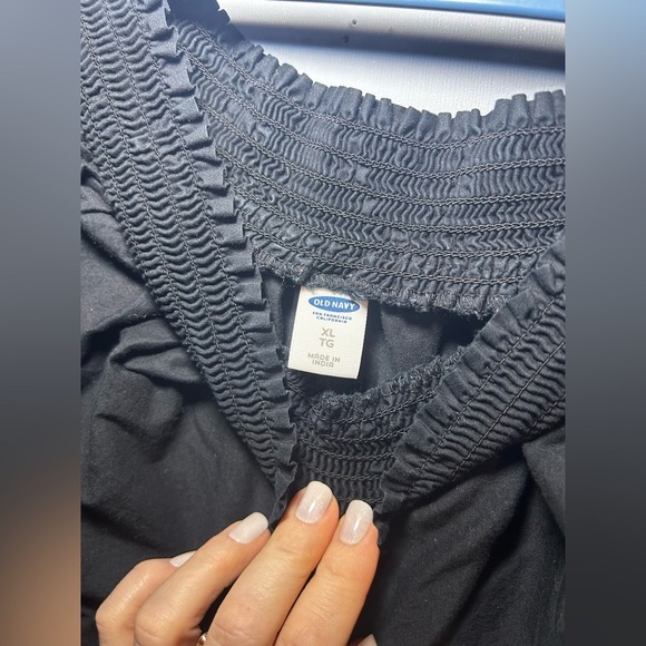 Old Navy off the shouldered crochet blouse: size xl - Picture 5 of 5